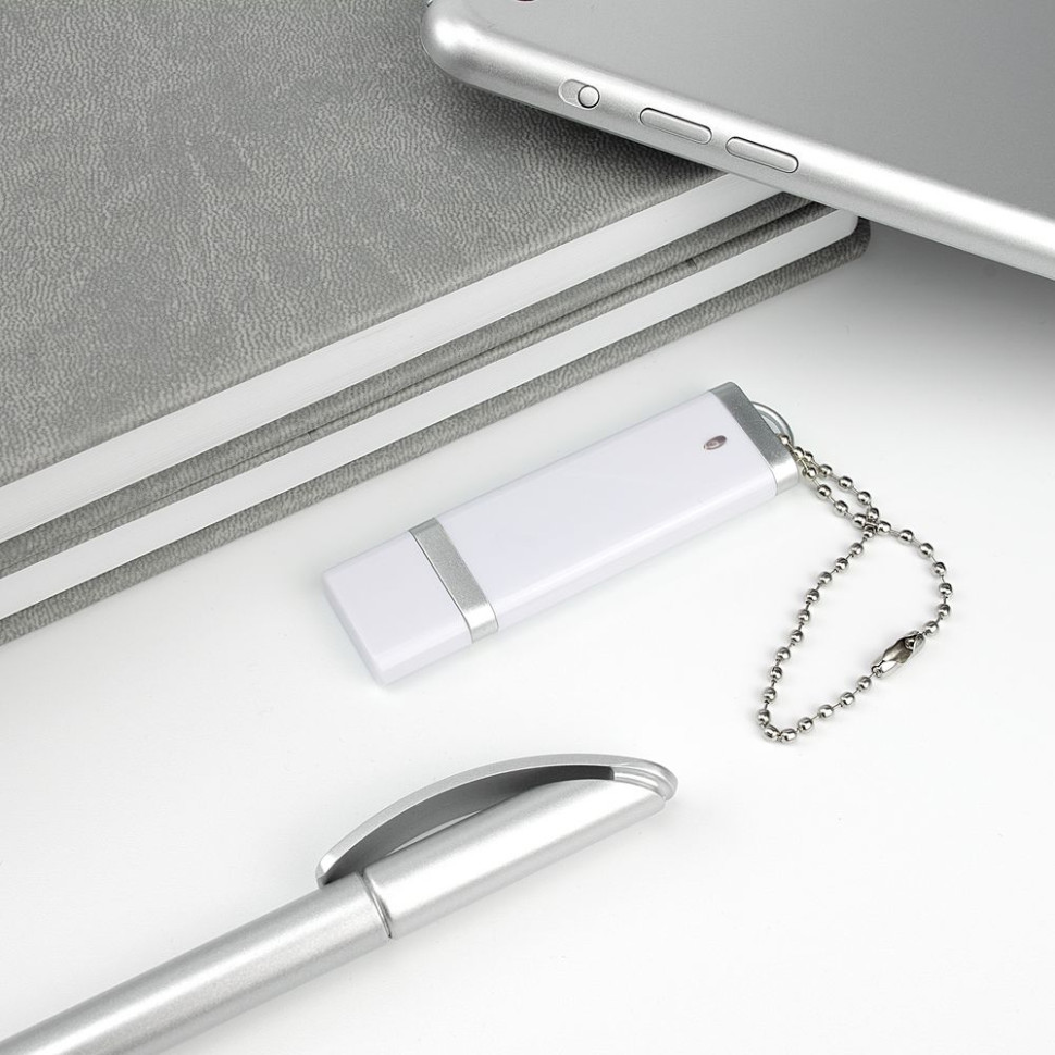 Флешка Profit, 8 Гб, белая Флешка Profit, 8 Гб, белая