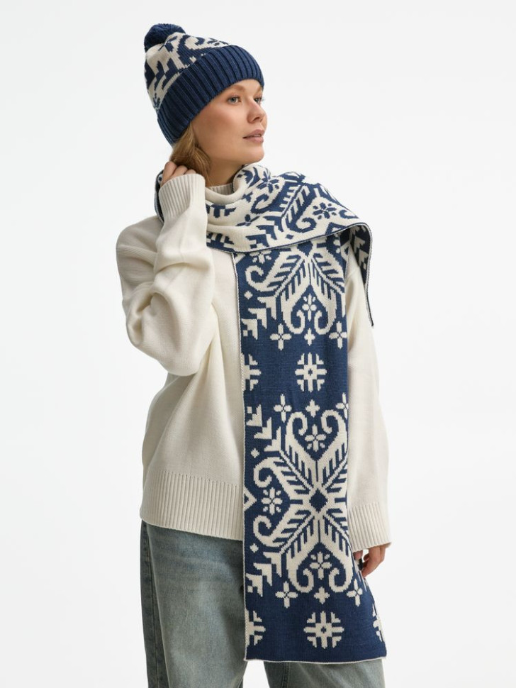 Шарф Wintertude L, синий с белым Шарф Wintertude L, синий с белым