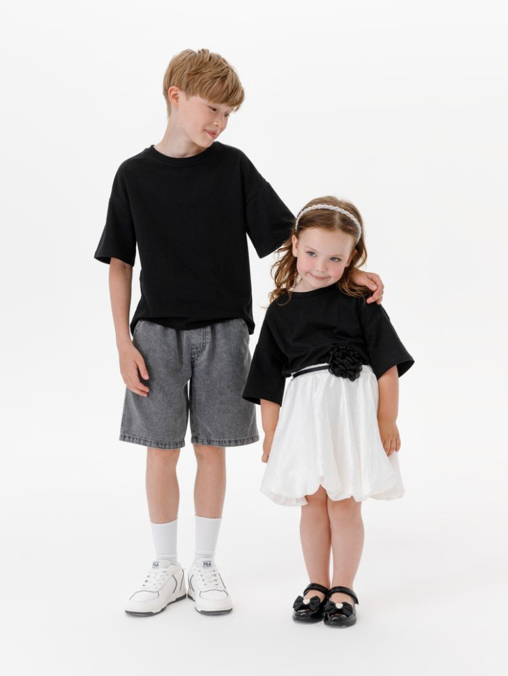 Футболка детская оверсайз Teezer, черная Футболка детская оверсайз Teezer, черная