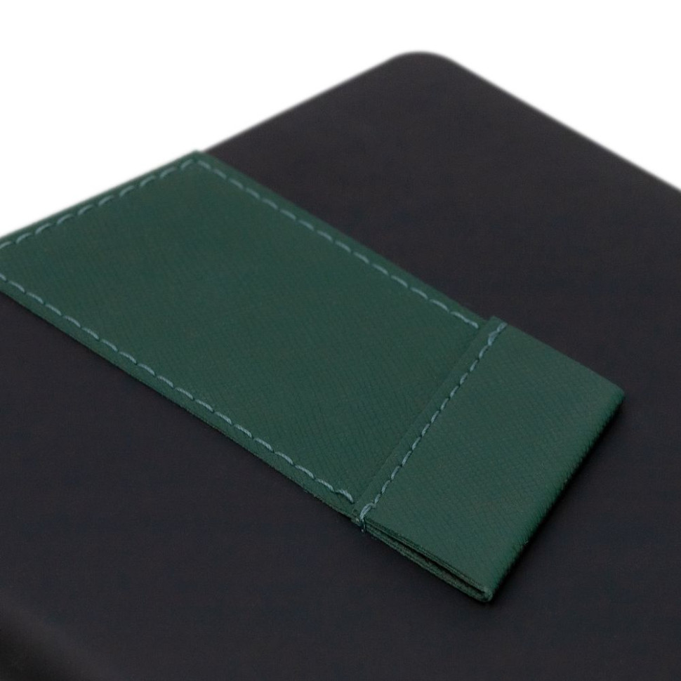 Ежедневник Bookmark, недатированный, черный с зеленым Ежедневник Bookmark, недатированный, черный с зеленым