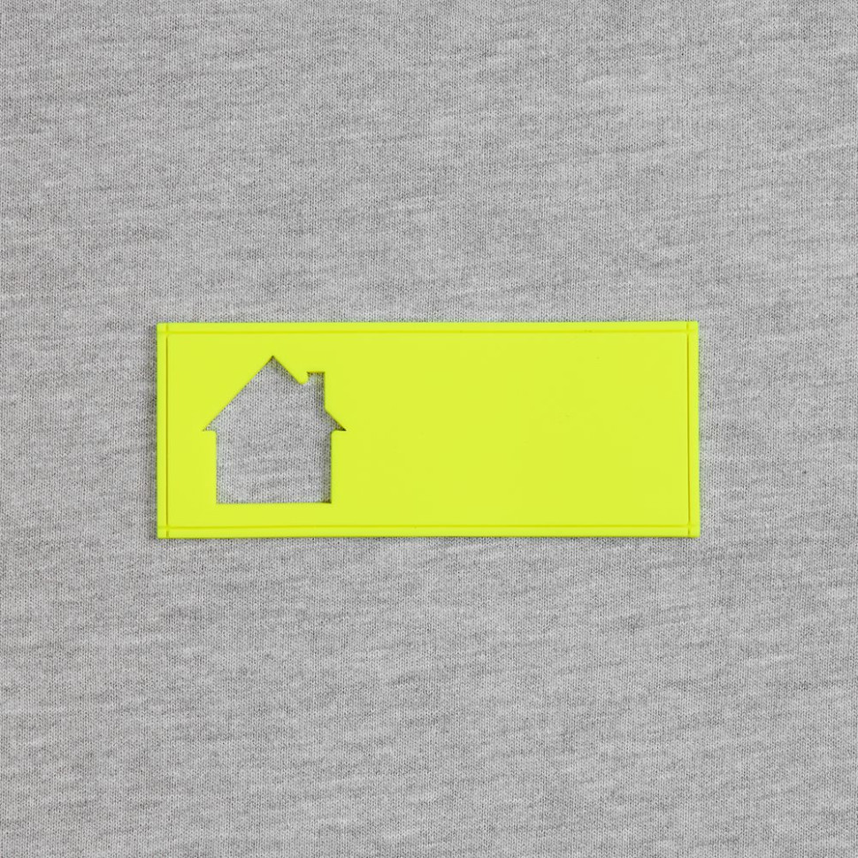 Лейбл из ПВХ с вырубкой «Дом», желтый неон