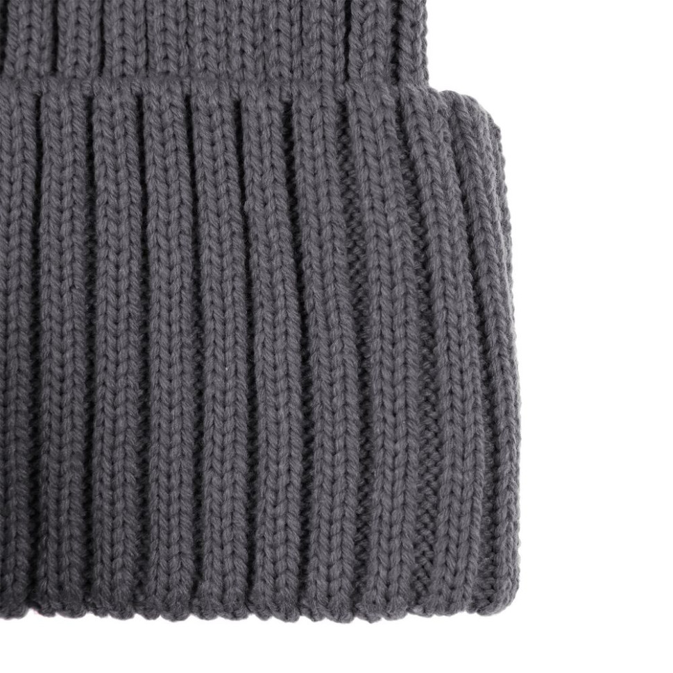 Вязаная шапка с козырьком Peaky, серая (антрацит) Вязаная шапка с козырьком Peaky, серая (антрацит)
