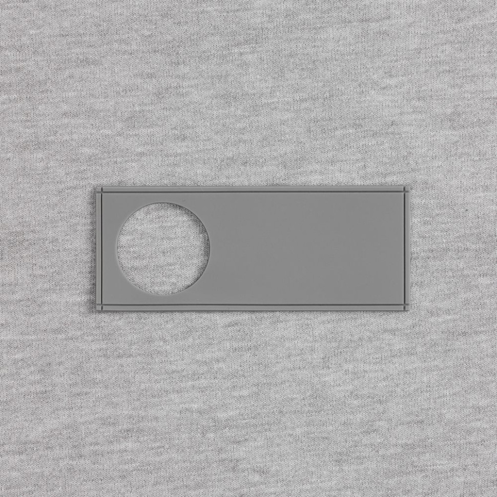 Лейбл из ПВХ с вырубкой «Круг», серый